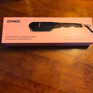 Amika polished perfection straightening brush